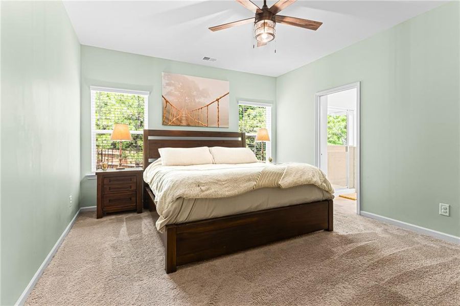 Furnished interior view inside a new home in Victoria Heights, Dallas (Image 16).
