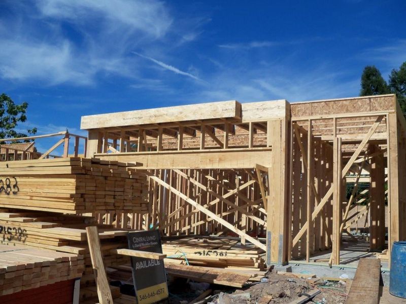 Let us show you how our advanced framing techniques have stood the test of time and allow more insulation for a quieter and more energy-efficient home. Let us show you how our advanced framing techniques have stood the test of time and allow more insulation for a quieter and more energy-efficient home.