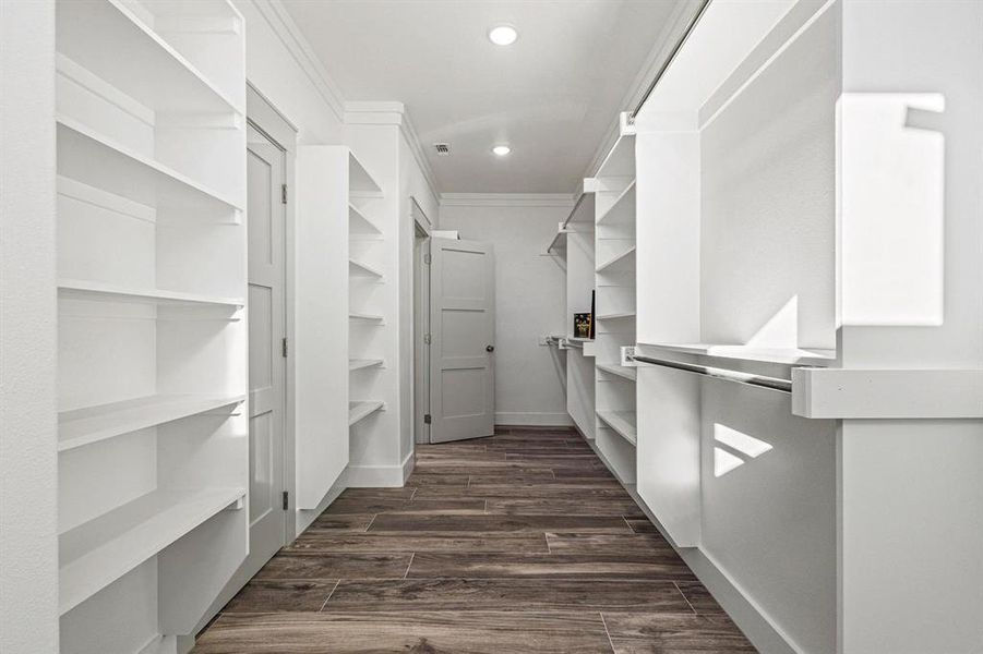 Image 38 of a home in .