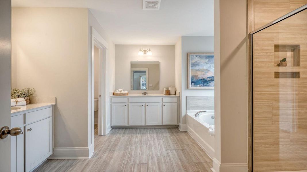 Furnished interior view inside a new home in Sheep Island, Summerville (Image 23).