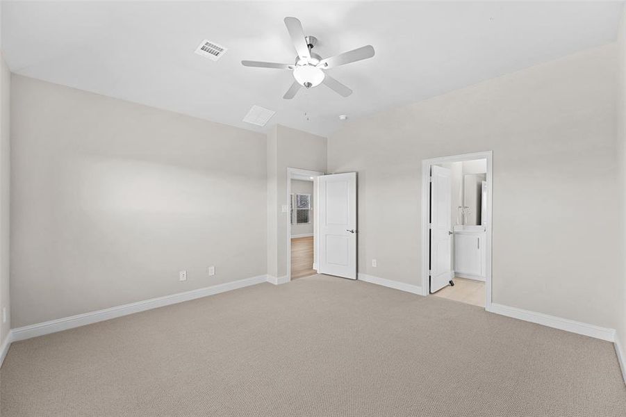 Spacious, unfurnished interior of a new home in Windmore, Princeton (Image 21).