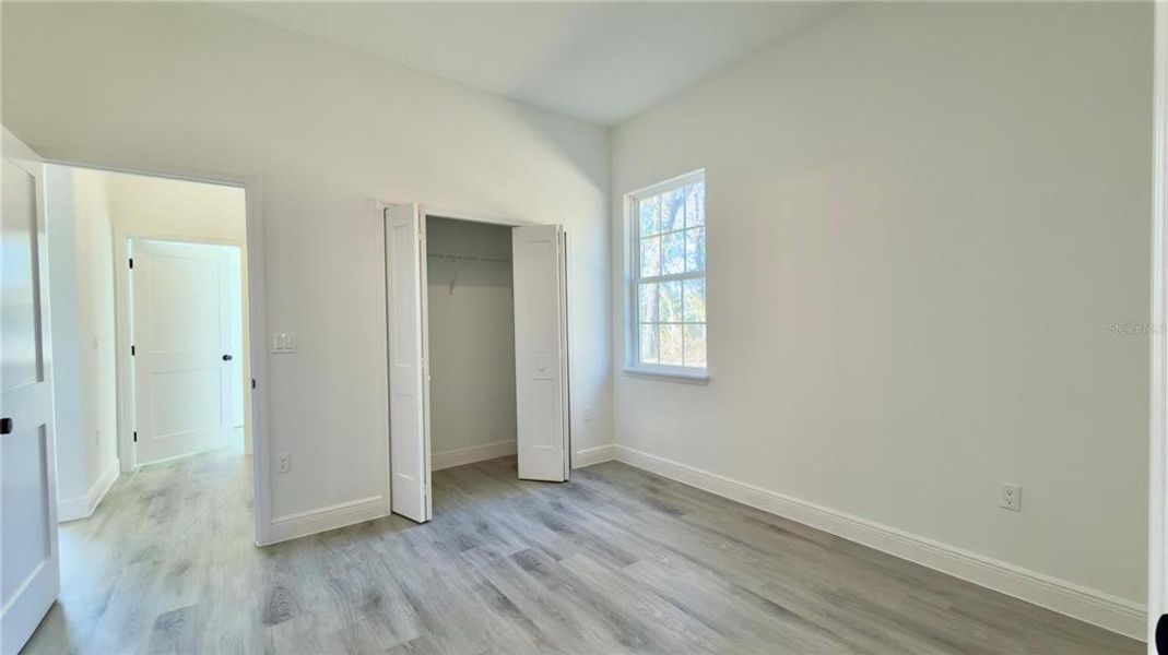 Spacious, unfurnished interior of a new home in , Ocala (Image 30).