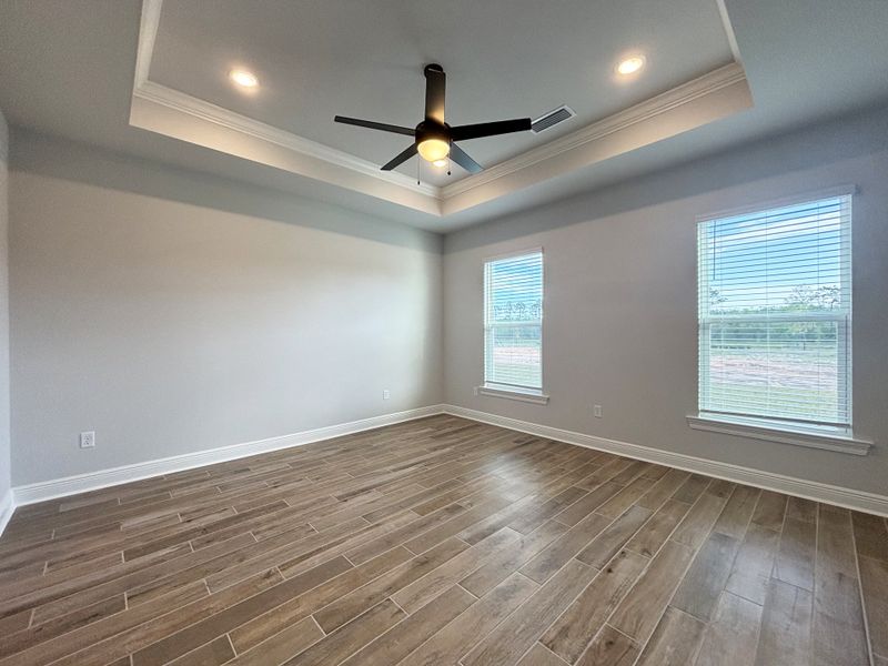 Spacious, unfurnished interior of a new home in Natureview, Freeport (Image 18).