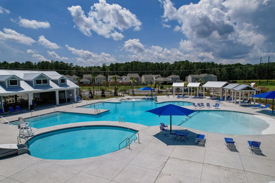 Community amenities in , Summerville (Image 37).