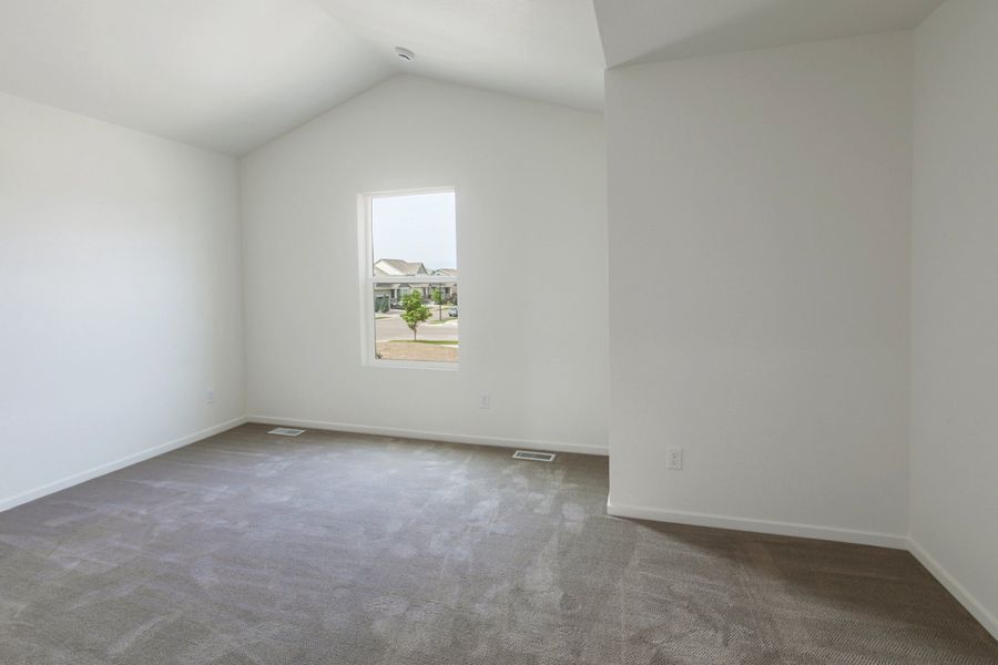 Spacious, unfurnished interior of a new home in Bloom, Fort Collins (Image 28).
