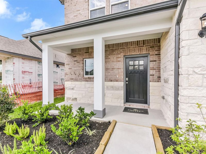 Exterior details and patio area of a home in River Ranch Meadows, Dayton (Image 3).