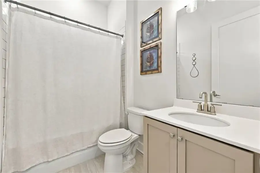 Furnished interior view inside a new home in The Retreat at Sterling on the Lake 48', Flowery Branch (Image 19).