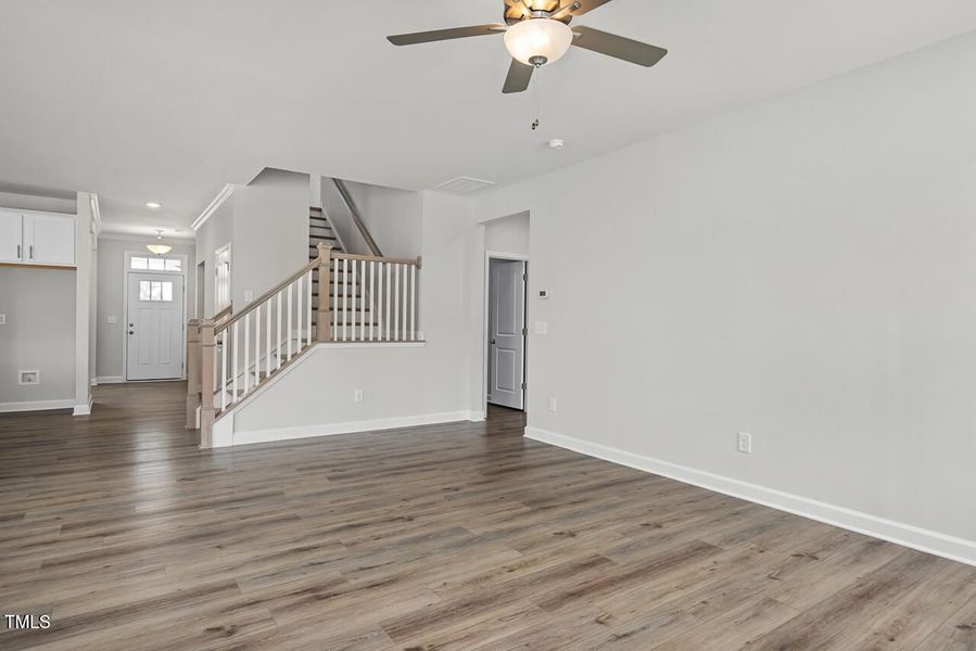 Spacious, unfurnished interior of a new home in Tobacco Road, Angier (Image 99). Spacious, unfurnished interior of a new home in Tobacco Road, Angier (Image 99).