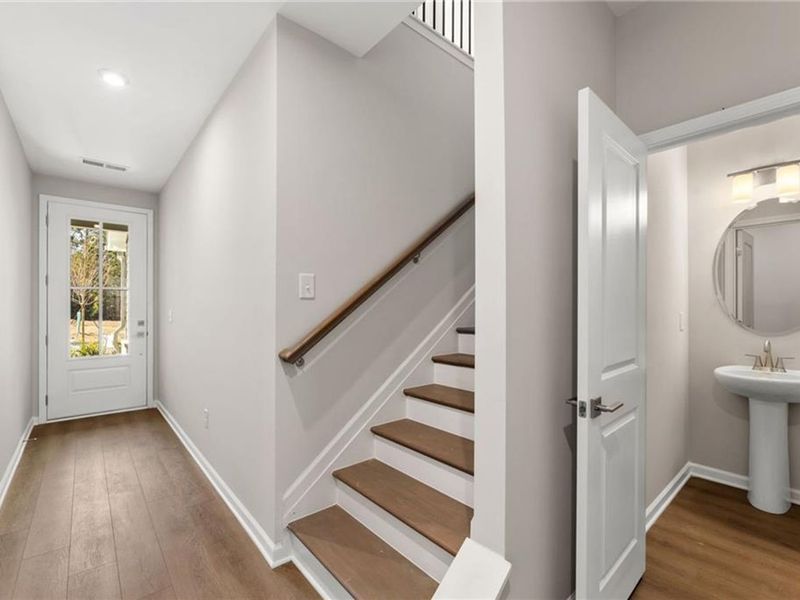 Spacious, unfurnished interior of a new home in Lake Shore, Winder (Image 12).