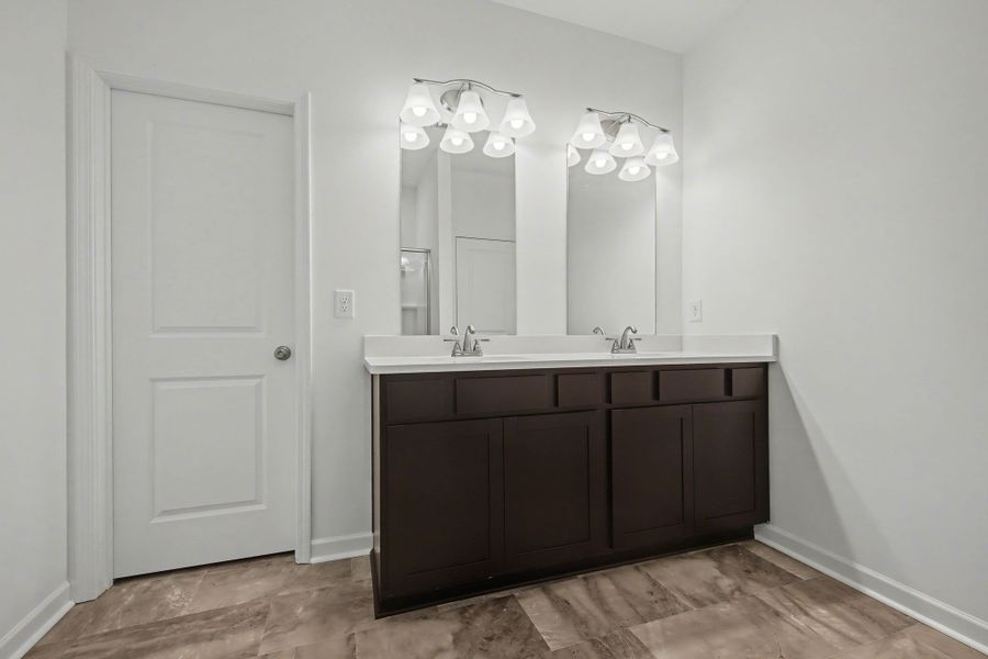 Furnished interior view inside a new home in Ironhorse, Dickson (Image 10). Furnished interior view inside a new home in Ironhorse, Dickson (Image 10).