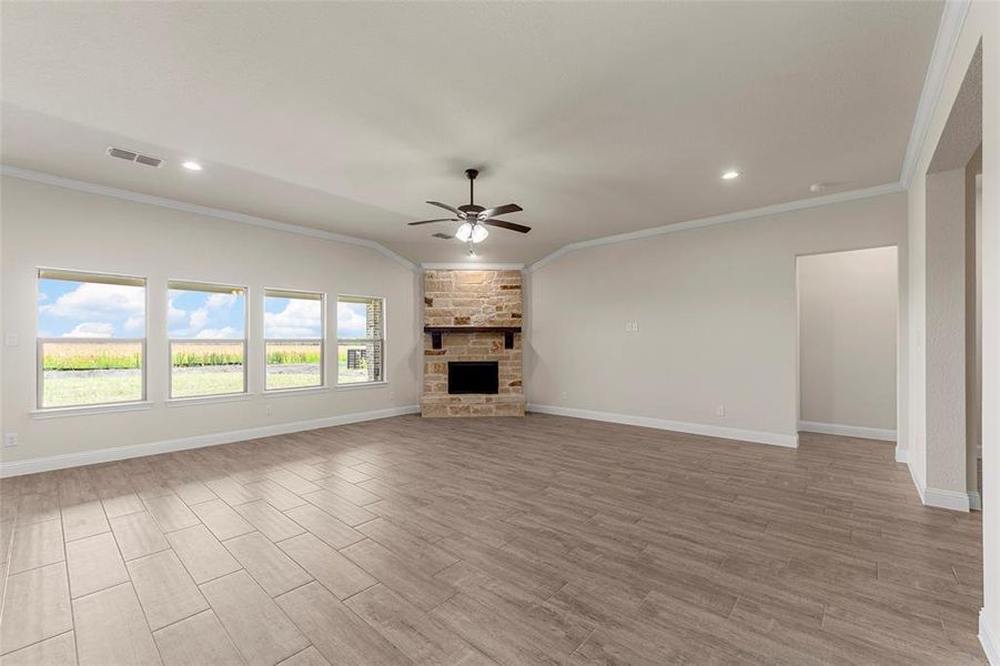 Spacious, unfurnished interior of a new home in High Meadows Estates, Nevada (Image 19). Spacious, unfurnished interior of a new home in High Meadows Estates, Nevada (Image 19).