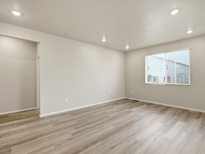 Spacious, unfurnished interior of a new home in Meridian Ranch, Peyton (Image 7).
