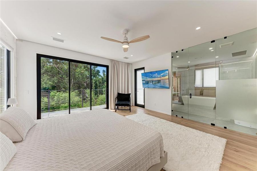 Furnished interior view inside a new home in , Sarasota (Image 47).