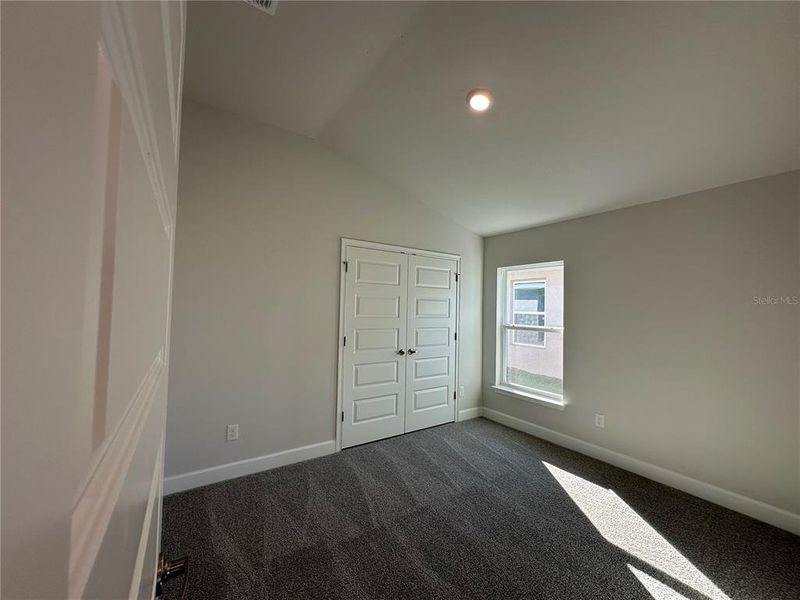 Spacious, unfurnished interior of a new home in , Oxford (Image 21).