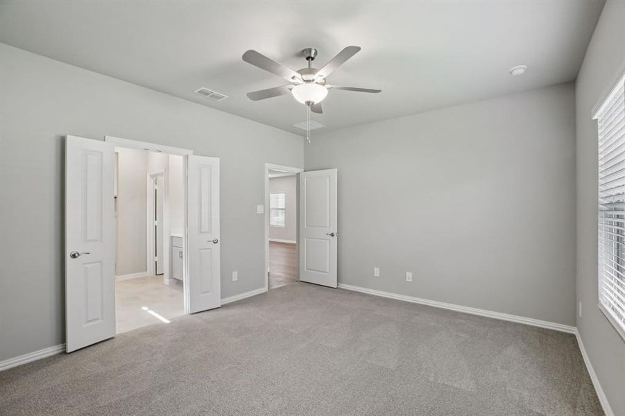 Photo is not of the actual home, but is an inspirational photo of builder’s model home and may depict options, furnishings, and/or decorator features that are not included.