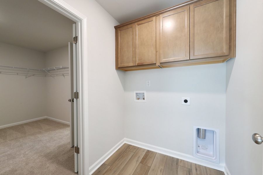 Spacious, unfurnished interior of a new home in Hainer Place, Conway (Image 38).