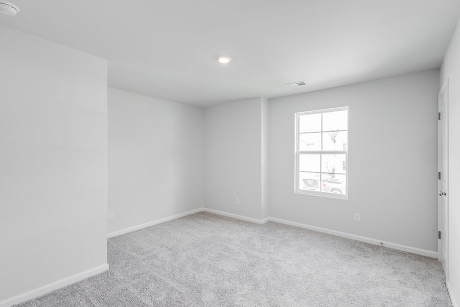 Spacious, unfurnished interior of a new home in Bluefield, Lexington (Image 34). Spacious, unfurnished interior of a new home in Bluefield, Lexington (Image 34).