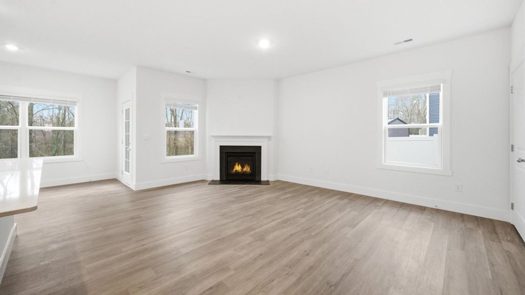 Spacious, unfurnished interior of a new home in Keebler Meadows, Johnson City (Image 31).