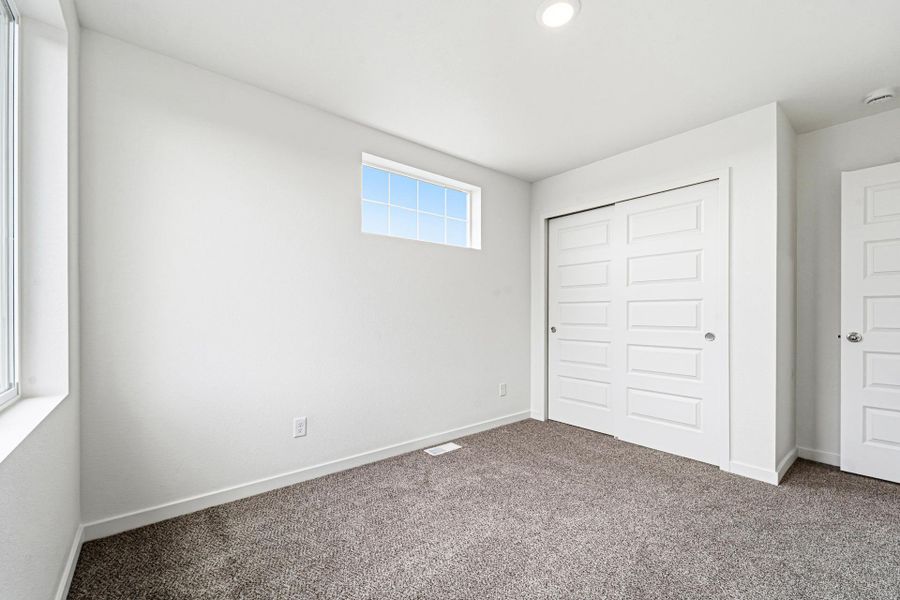 Spacious, unfurnished interior of a new home in Granary, Johnstown (Image 41).