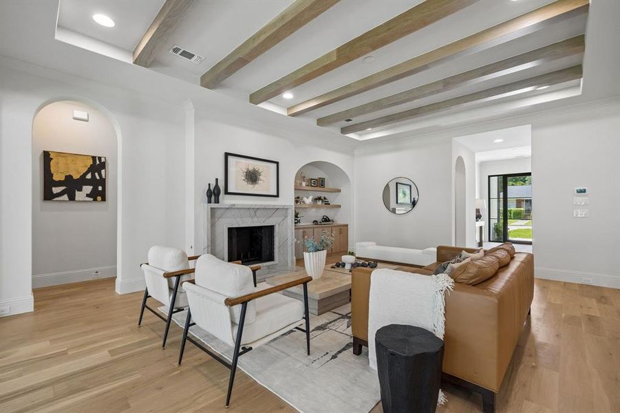 Furnished interior view inside a new home in , Dallas (Image 19).
