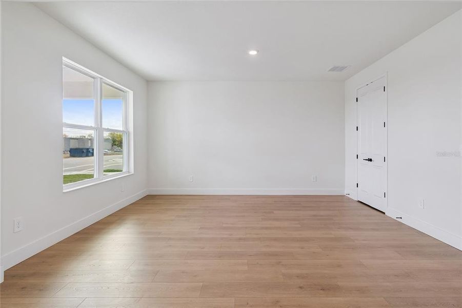 Spacious, unfurnished interior of a new home in Coasterra, Palmetto (Image 29).