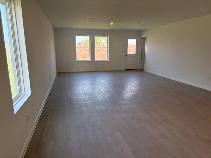 Spacious, unfurnished interior of a new home in Sunterra, Katy (Image 17). Spacious, unfurnished interior of a new home in Sunterra, Katy (Image 17).