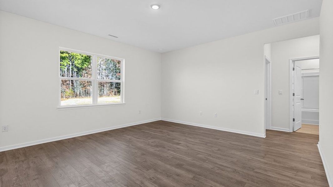 Spacious, unfurnished interior of a new home in Baker Farm, Youngsville (Image 12).