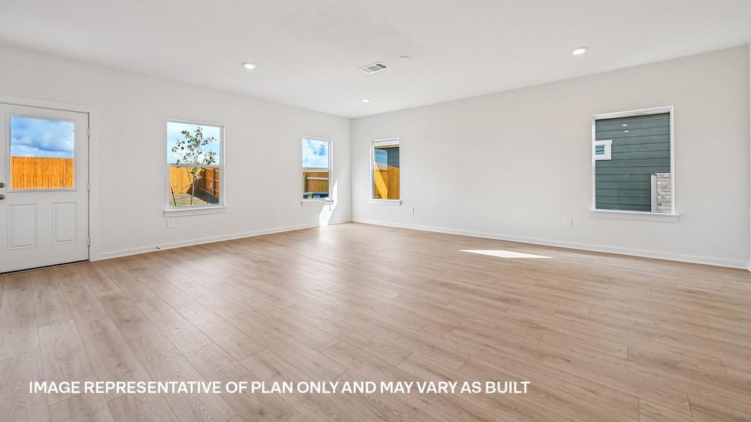Spacious, unfurnished interior of a new home in Frontier, Mustang Ridge (Image 16).