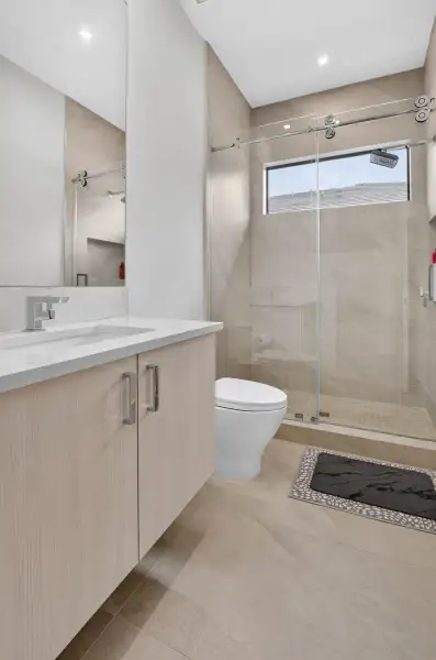FULL BATH