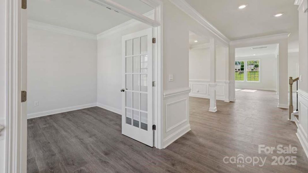 Image 40 of a home in Sylvan Creek.