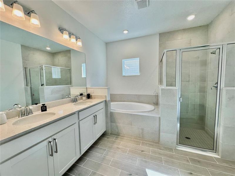 Furnished interior view inside a new home in Pioneer Ranch, Ocala (Image 19).