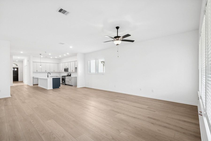 Image 47 of a home in The Woodlands Hills 45'. Image 47 of a home in The Woodlands Hills 45'.