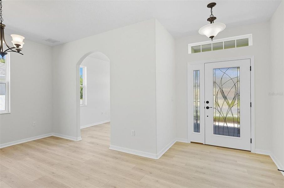 Spacious, unfurnished interior of a new home in Matanzas Cove, Palm Coast (Image 12).