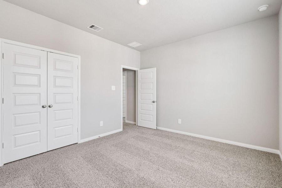 Spacious, unfurnished interior of a new home in Kemah Crossing - Luxe Series, Kemah (Image 17). Spacious, unfurnished interior of a new home in Kemah Crossing - Luxe Series, Kemah (Image 17).