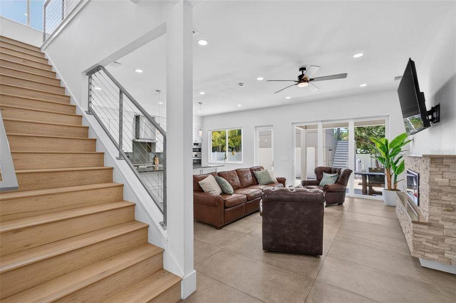 Furnished interior view inside a new home in , Sarasota (Image 15).