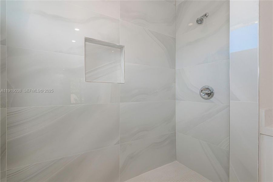 Close-up of interior finishes inside a home in , Oakland Park (Image 14). Close-up of interior finishes inside a home in , Oakland Park (Image 14).