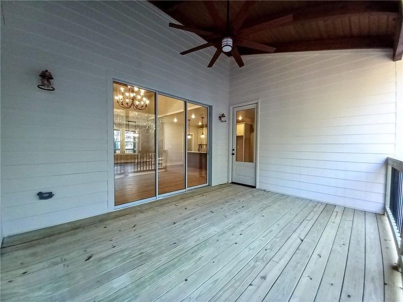 Exterior details and patio area of a home in , Temple (Image 33).
