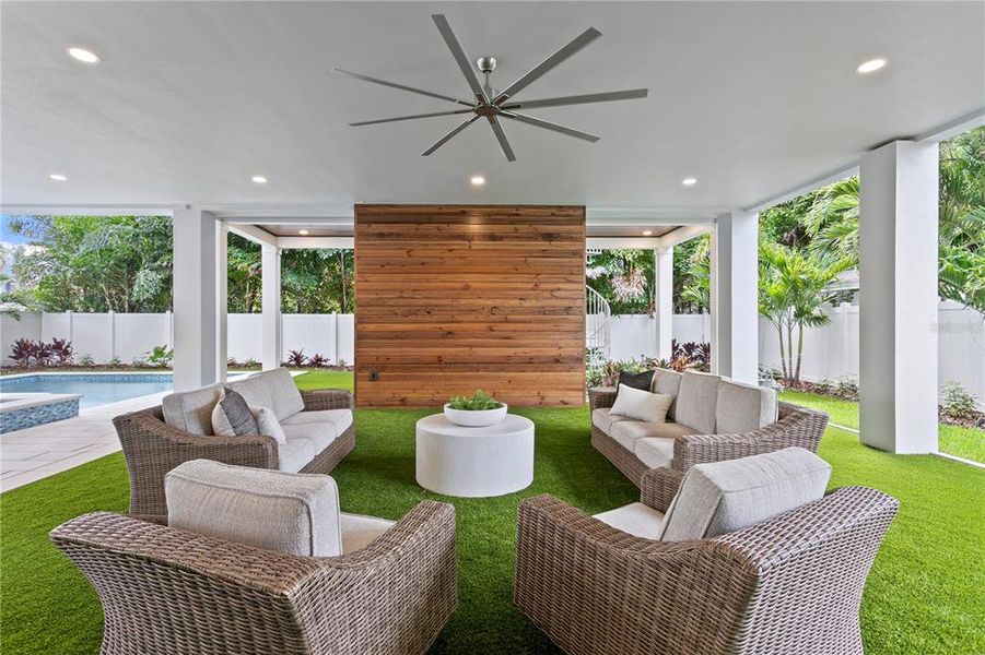 Exterior details and patio area of a home in , Tampa (Image 19).