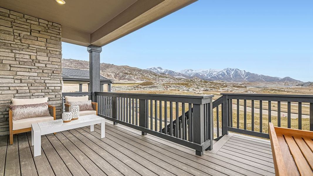 Pinnacle covered deck