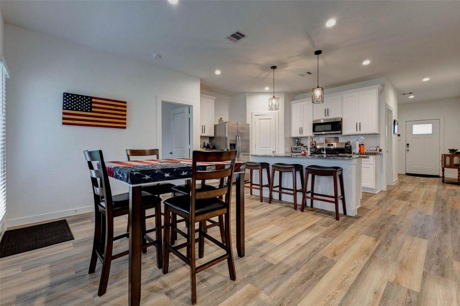 Furnished interior view inside a new home in Canterra Creek 45' and 50' Homesites, Iowa Colony (Image 11).