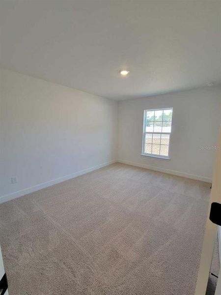 Spacious, unfurnished interior of a new home in , Ocala (Image 15).