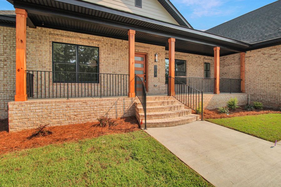 Exterior details and patio area of a home in , Orangeburg (Image 25).