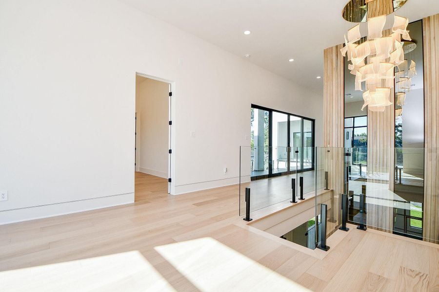 Spacious, unfurnished interior of a new home in , Houston (Image 34).