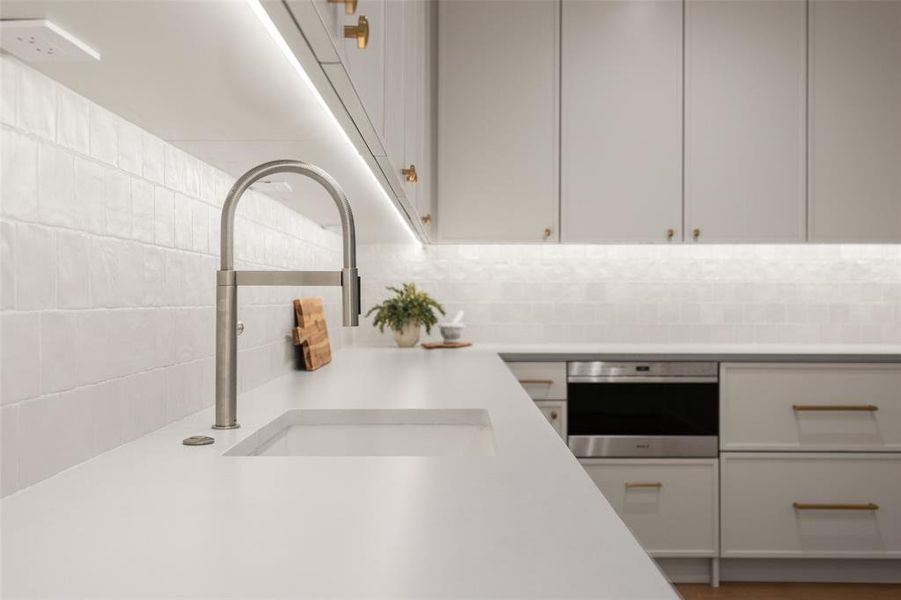 Close-up of interior finishes inside a home in , Dallas (Image 20).