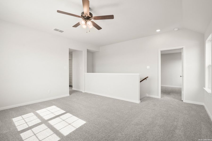 Spacious, unfurnished interior of a new home in Swenson Heights, Seguin (Image 27).