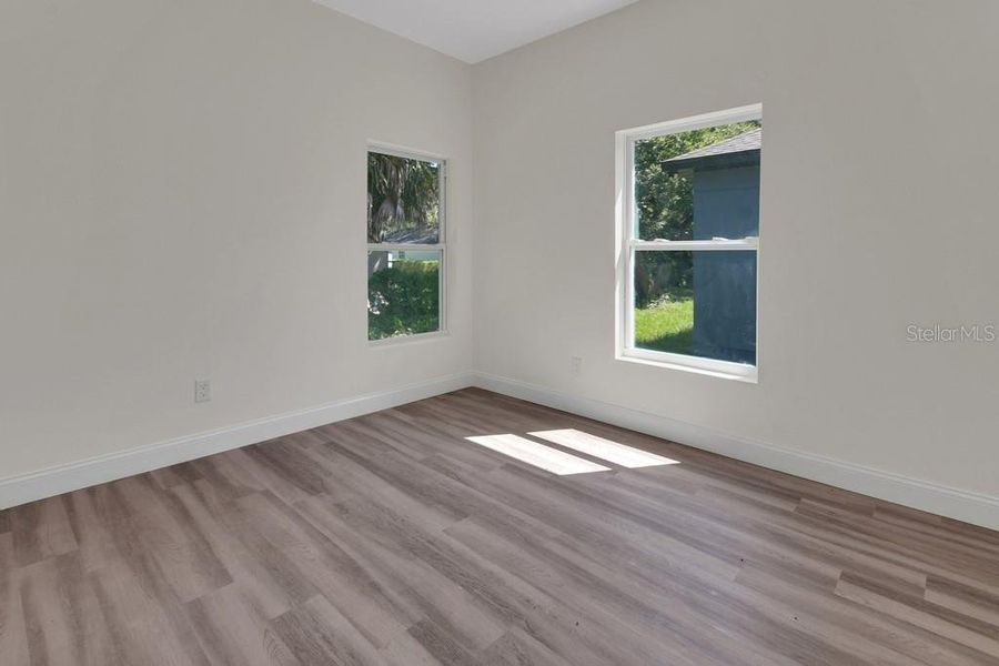Spacious, unfurnished interior of a new home in , Daytona Beach (Image 22).