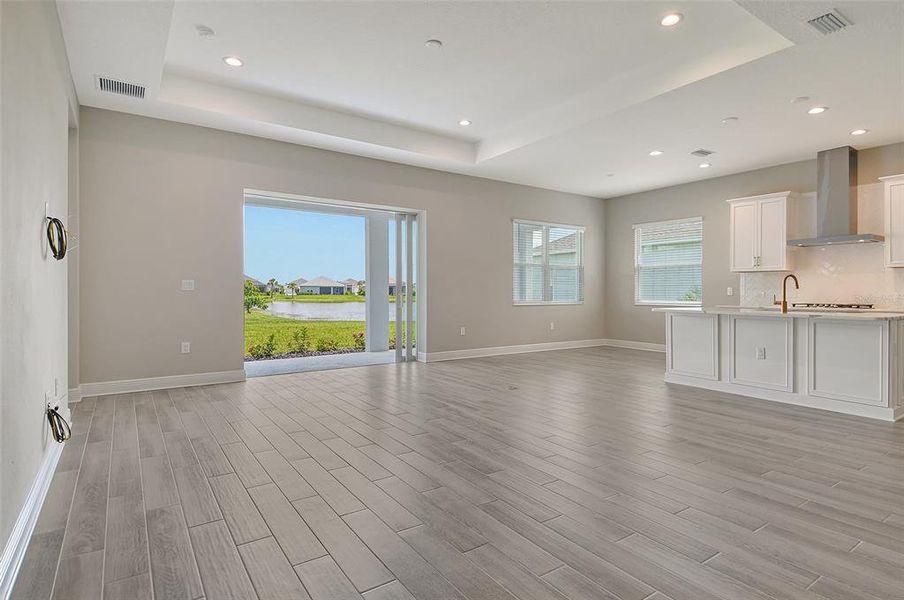 Spacious, unfurnished interior of a new home in Canoe Creek, Parrish (Image 14).