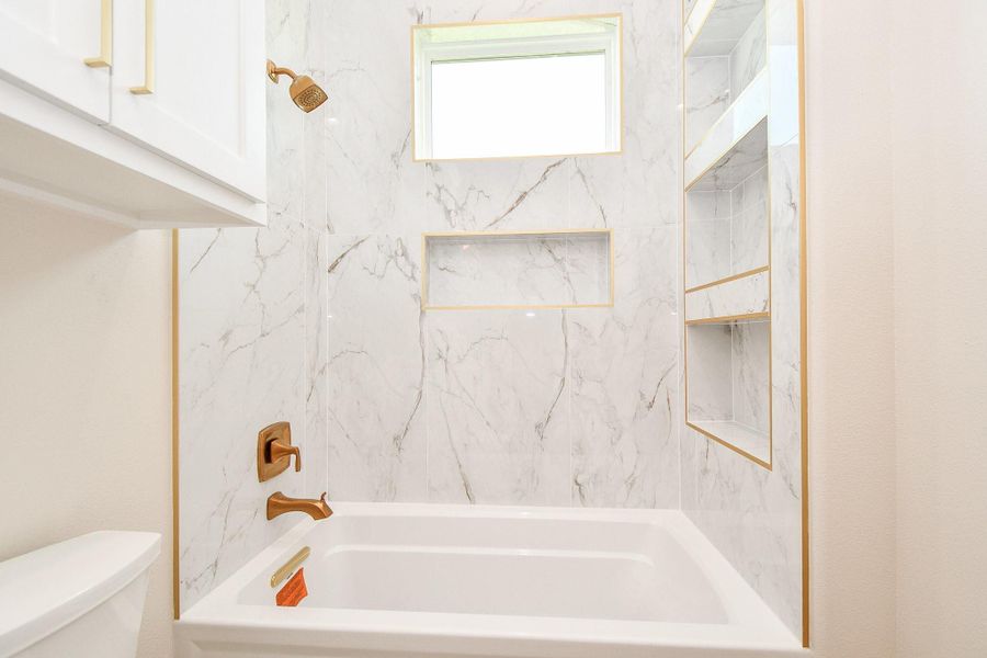 Close-up of interior finishes inside a home in , Palacios (Image 16). Close-up of interior finishes inside a home in , Palacios (Image 16).