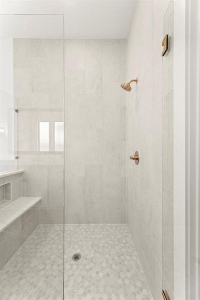 34. 4416 Meander - Bath (5)