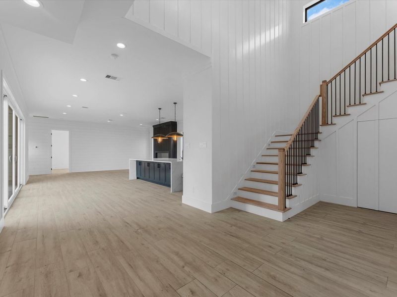 Spacious, unfurnished interior of a new home in , Houston (Image 20).